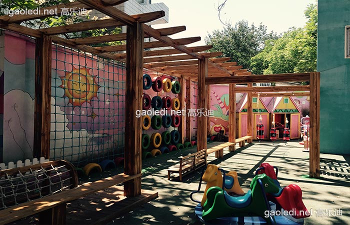 木质攀爬架能够锻炼儿童的平衡性和协调力 木质攀爬架能够锻炼儿童的平衡性和协调力